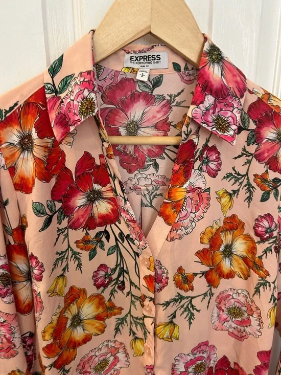 Express Peach Floral Button-Down Shirt with Red & Yellow Blooms - Picture 2 of 9